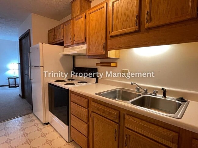 1419 W Pike St in Clarksburg, WV - Building Photo - Building Photo