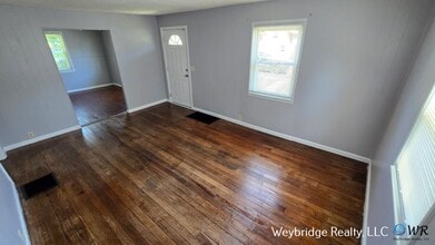 6259 Mayflower Ave in Cincinnati, OH - Building Photo - Building Photo