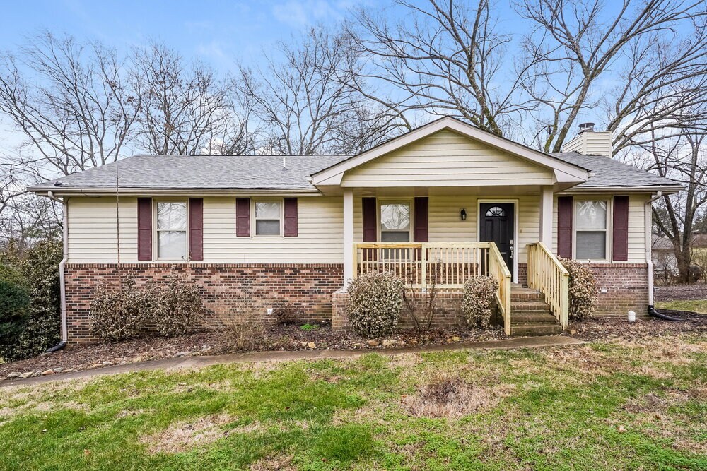103 Hillwood Dr in Hendersonville, TN - Building Photo