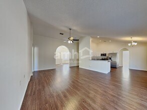 8813 Scenic Vista Ct in Orlando, FL - Foto de edificio - Building Photo