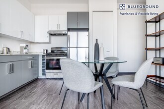 2340 N California Ave in Chicago, IL - Building Photo - Building Photo