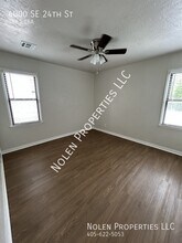 4000 SE 24th St in Del City, OK - Building Photo - Building Photo