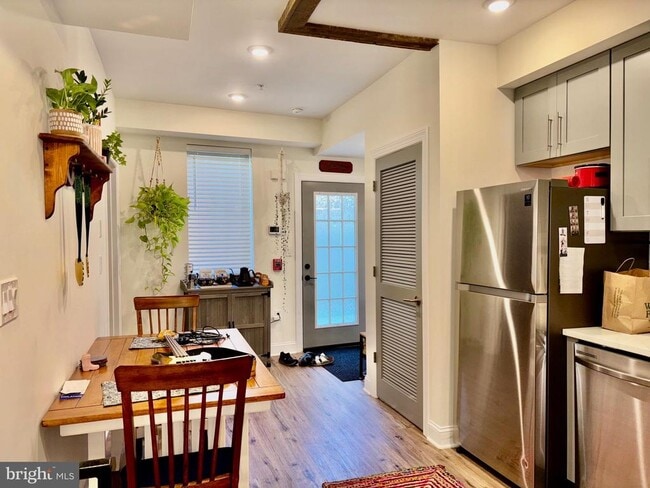 property at 511 Gorgas Ln