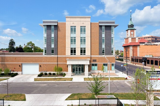 4758 N Laramie Ave in Chicago, IL - Building Photo - Building Photo