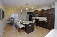 Cardinal Point Apartments photo'