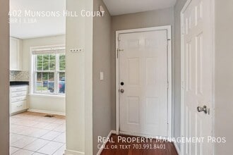 402 Munsons Hill Ct in Stafford, VA - Building Photo - Building Photo