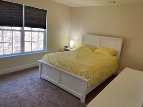 25 Chauncey Ln in Coram, NY - Building Photo - Building Photo