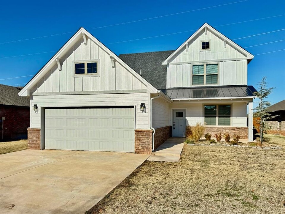 17753 Walnut Creek Rd in Edmond, OK - Building Photo