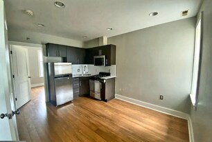2220 N 16th St, Unit 3 in Philadelphia, PA - Building Photo
