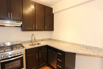 615 W Patterson Ave in Chicago, IL - Building Photo - Building Photo