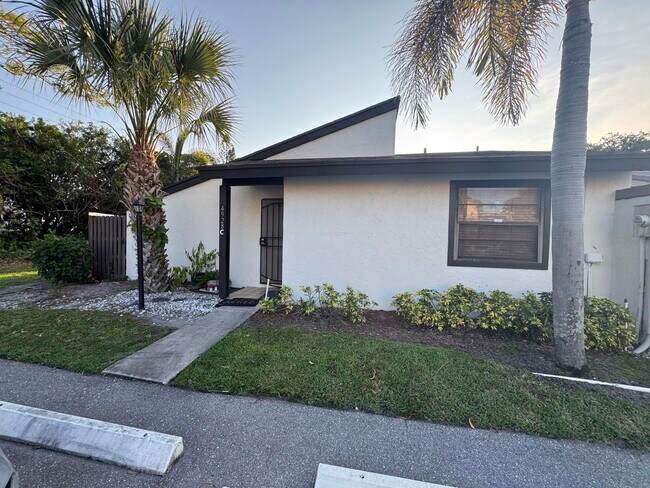 property at 4928 Alder C Dr