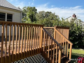 663 High Ridge Rd in Stamford, CT - Building Photo - Building Photo