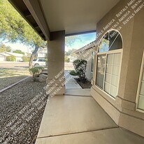 26 S Tiago Dr in Gilbert, AZ - Building Photo