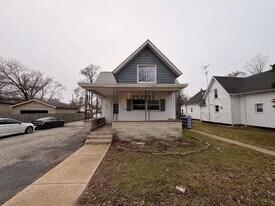 121 S Porter St in Michigan City, IN - Building Photo