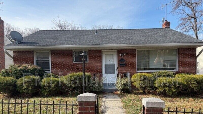 1235 Chaplin St SE in Washington, DC - Building Photo