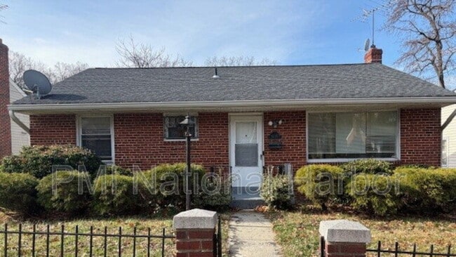 property at 1235 Chaplin St SE