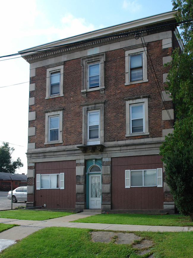 1412 Catherine St in Utica, NY - Building Photo - Building Photo