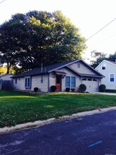 1417 E Moneta Ave in Peoria Heights, IL - Building Photo - Building Photo