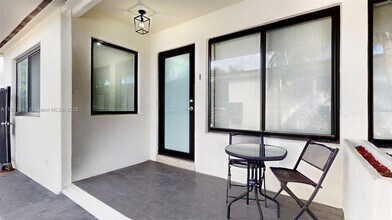 101 W 11th St in Hialeah, FL - Building Photo - Building Photo