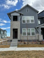 2795 Eddystone Wy in Loveland, CO - Building Photo