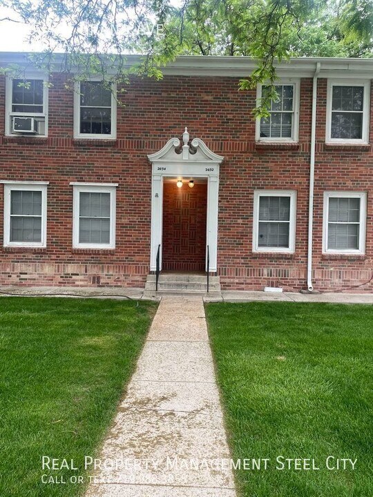 2034 N Grand Ave Photo