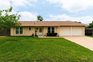 902 Lynn Ln in Copperas Cove, TX - Building Photo