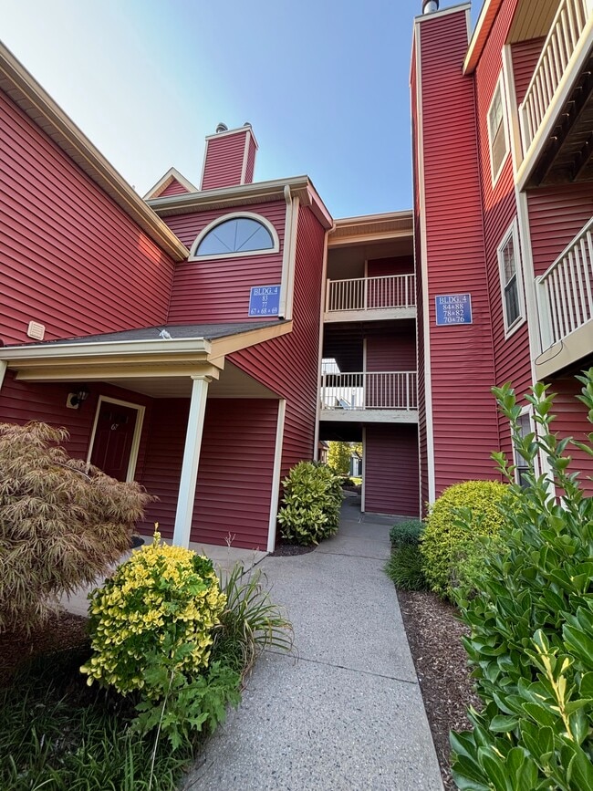 property at 83 Crosspointe Dr