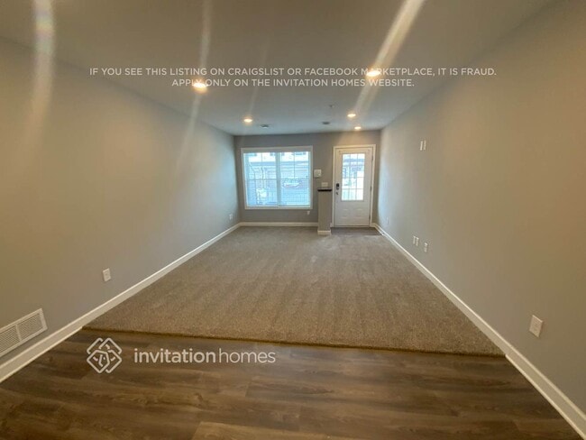 10902 Everest Pl N in Osseo, MN - Building Photo - Building Photo