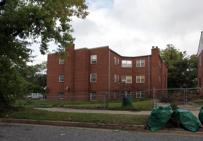 205 61st St NE in Washington, DC - Building Photo - Building Photo