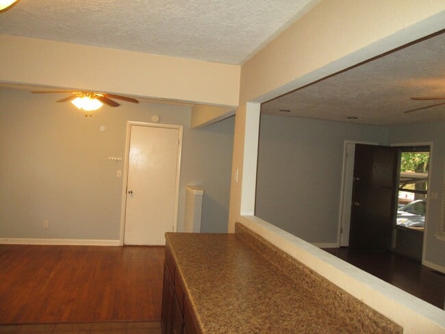 902 Hardin Dr in Norman, OK - Building Photo - Building Photo