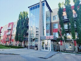 2590 Anderson Way SW in Edmonton, AB - Building Photo