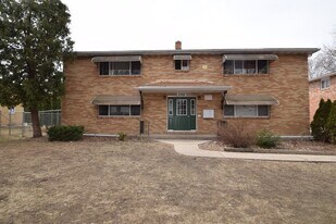 2410-2506 Brentwood Pkwy