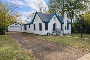 832 S Bois D Arc Ave in Tyler, TX - Building Photo