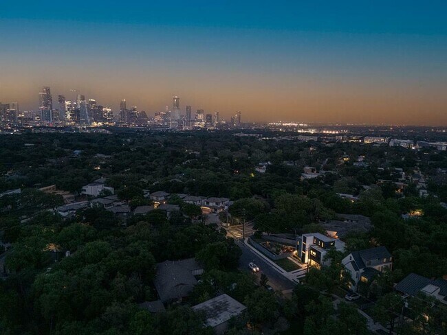 1401 Rabb Rd in Austin, TX - Building Photo - Building Photo
