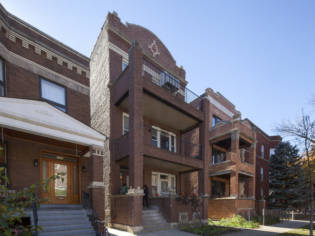 2249 W Iowa St in Chicago, IL - Foto de edificio - Building Photo