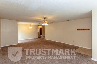 2110 El Dorado Dr in Killeen, TX - Building Photo - Building Photo