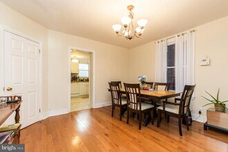 2532 Collins St in Philadelphia, PA - Building Photo - Building Photo