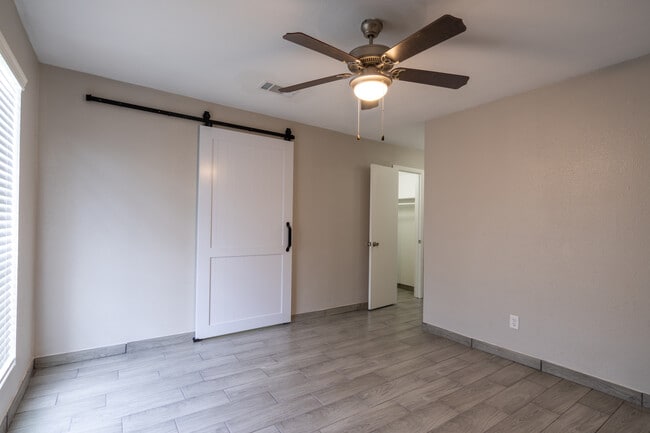 The Monaco Villas in Lake Jackson, TX - Foto de edificio - Interior Photo