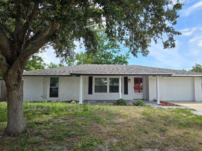 property at 7435 Live Oak Ln