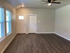 910-914 N Throckmorton St in Sherman, TX - Building Photo - Building Photo