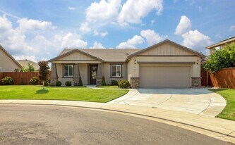 10133 Sandy Gulch Court in Stockton, CA - Building Photo
