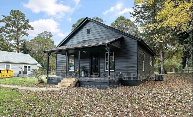 617 Orange Heights Loop Rd in Hillsborough, NC - Building Photo - Building Photo