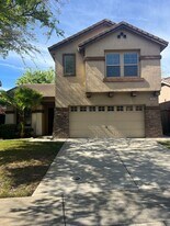 1930 Rickenbacker Ln in Lincoln, CA - Building Photo