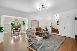 970 NW 10th Ave in Miami, FL - Building Photo - Building Photo