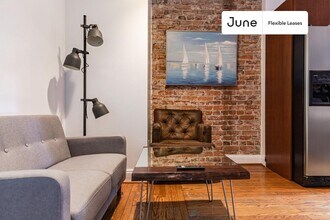 1835 Mintwood Pl NW in Washington, DC - Foto de edificio - Building Photo