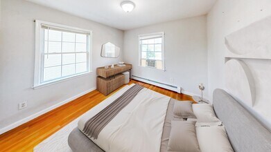 38 Juniper St, Unit 1 in Boston, MA - Building Photo - Building Photo