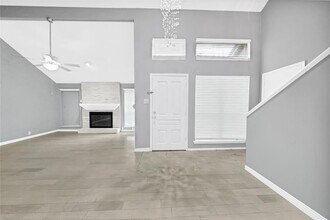 803 Chateau Pl in Richmond, TX - Building Photo - Building Photo