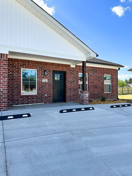 1726 Rosemary in Tull, AR - Building Photo