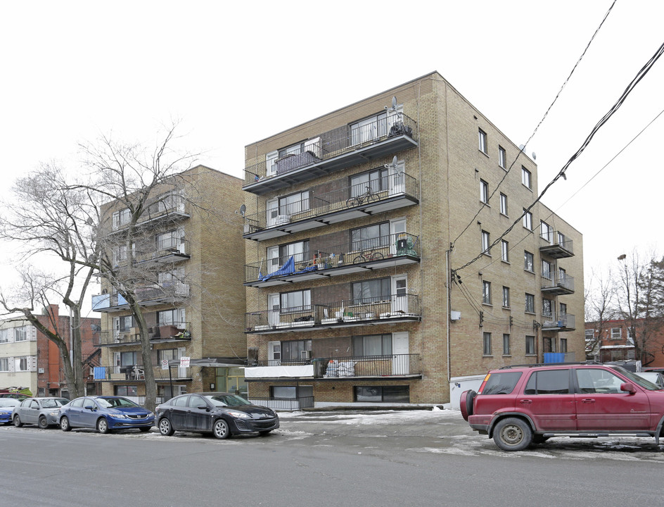 4715-4725 Bourret Av in Montréal, QC - Building Photo