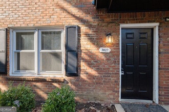 3027 Spruce Cir in Snellville, GA - Building Photo - Building Photo